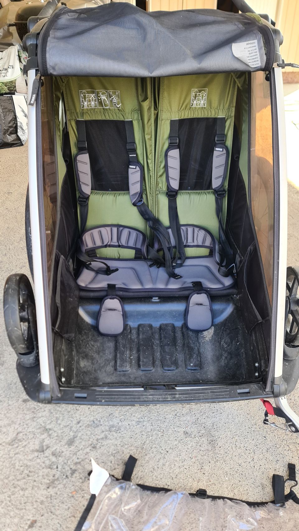 Thule chariot cab 2