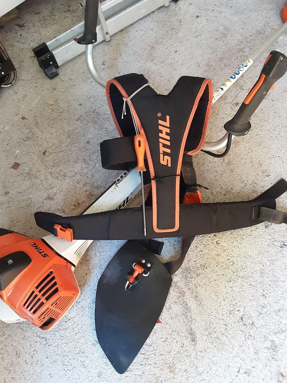 Raivaussaha Stihl FS490C