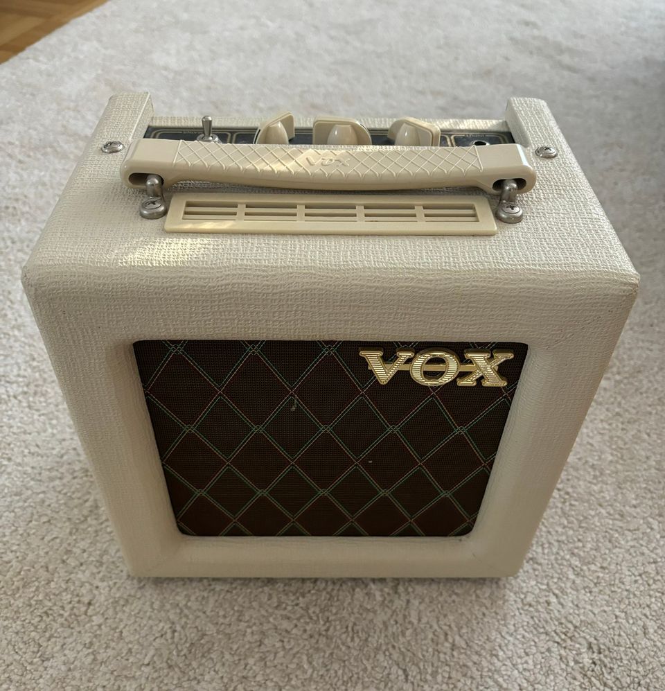 Vox AC4TV putkikombo