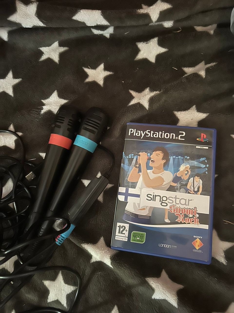 Singstar Suomirock ja mikit ps2