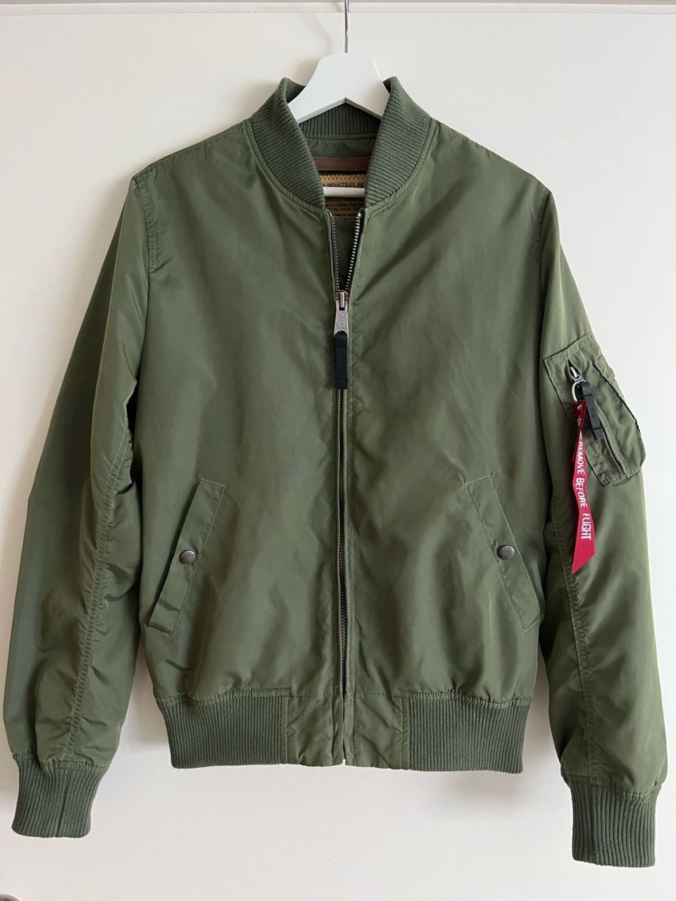 Alpha Industries pilottitakki