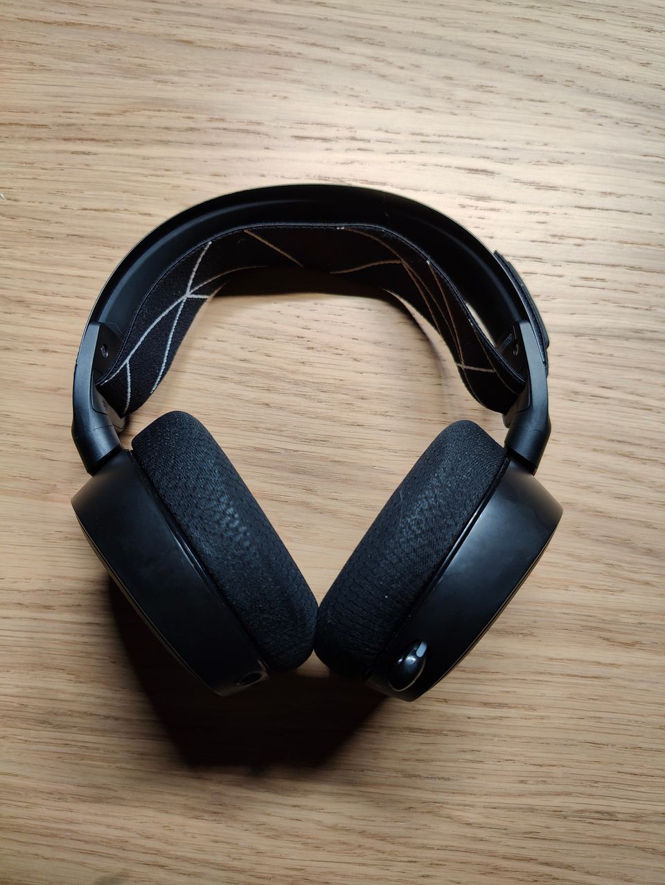 Steelseries Arctis 9 langattomat pelikuulokkeet