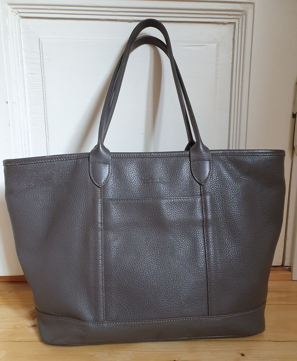 Longchamp nahkalaukku