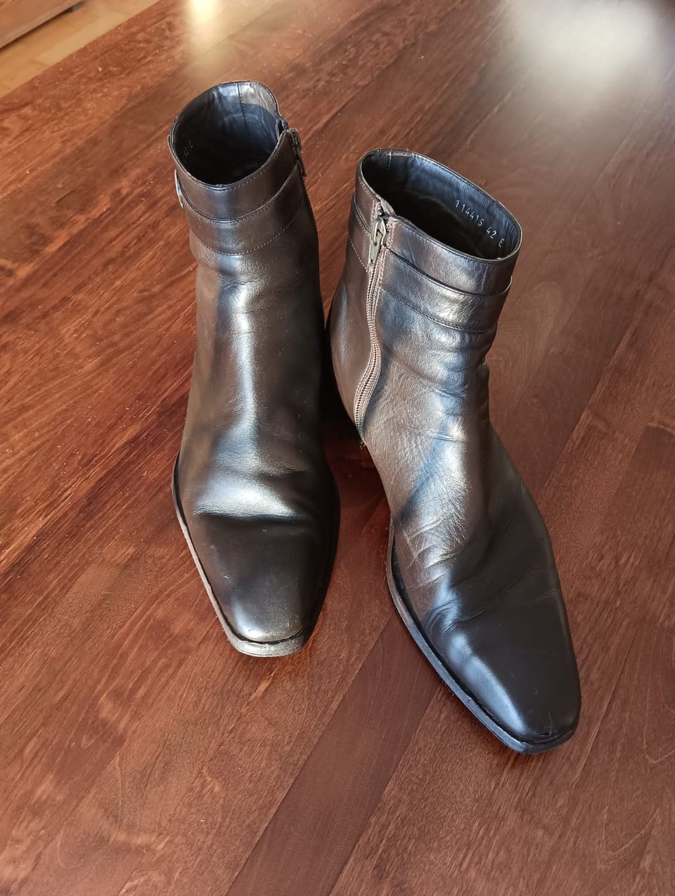 Gucci Leather Boots / Men