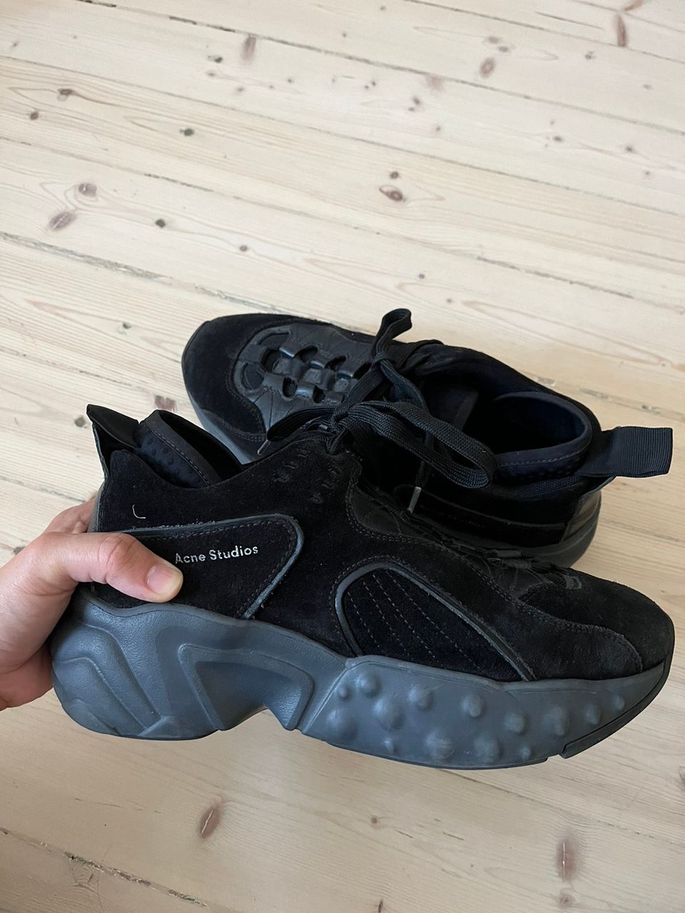 Acne Studios Manhattan sneakerit