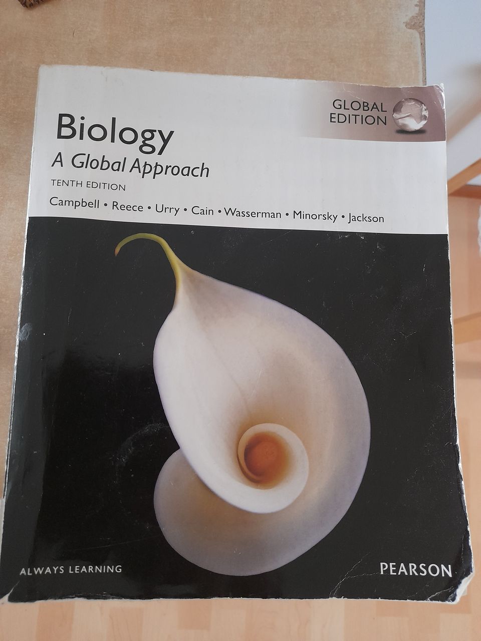 Biology a global approach -kirja