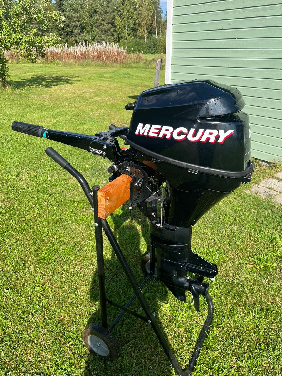 Mercury 8 4-tahti