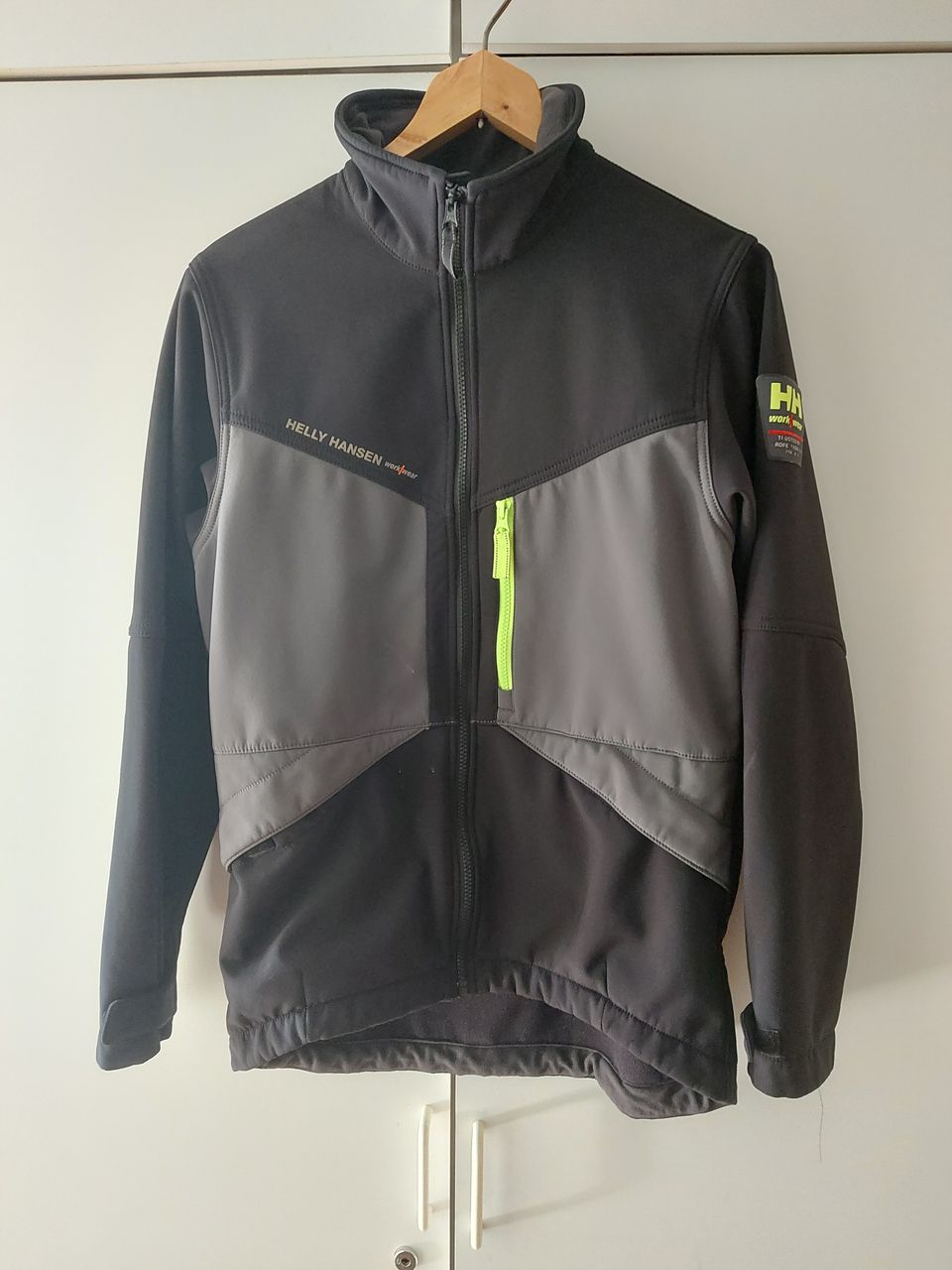 Helly Hansen softshell takki