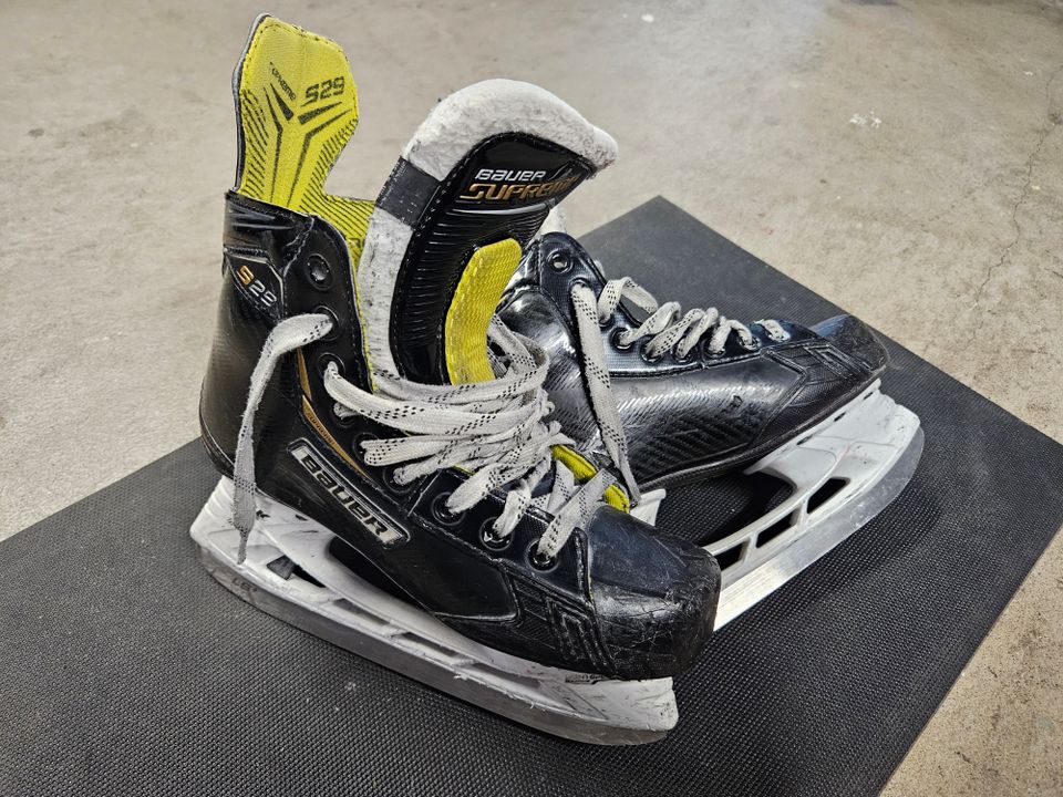 Bauer S29 luistimet 4,5 EE