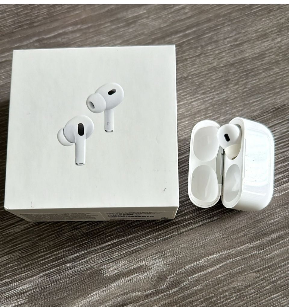 Apple AirPods pro gen 2