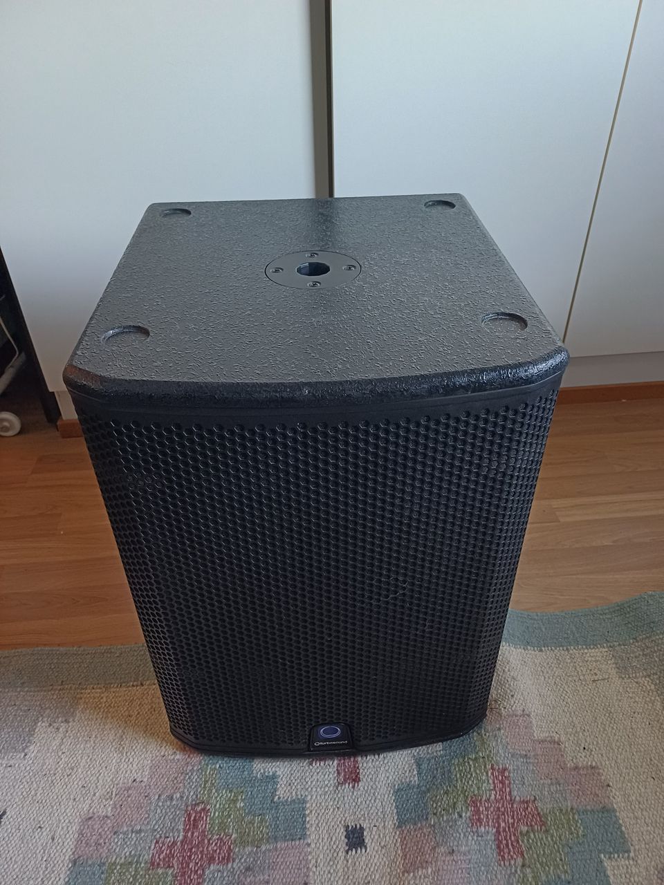 Turbosound iQ15B PA subwoofer