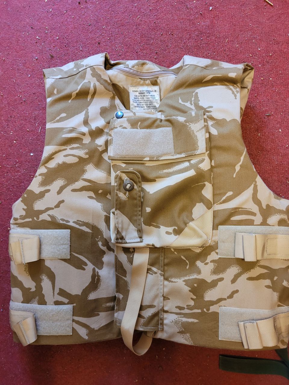 Suojaliivi British body armour  koko 180/116