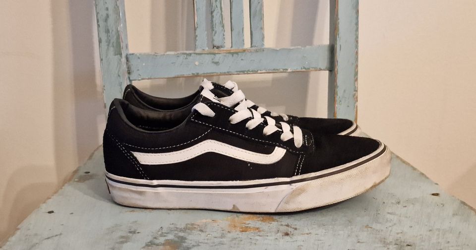 Vans 37