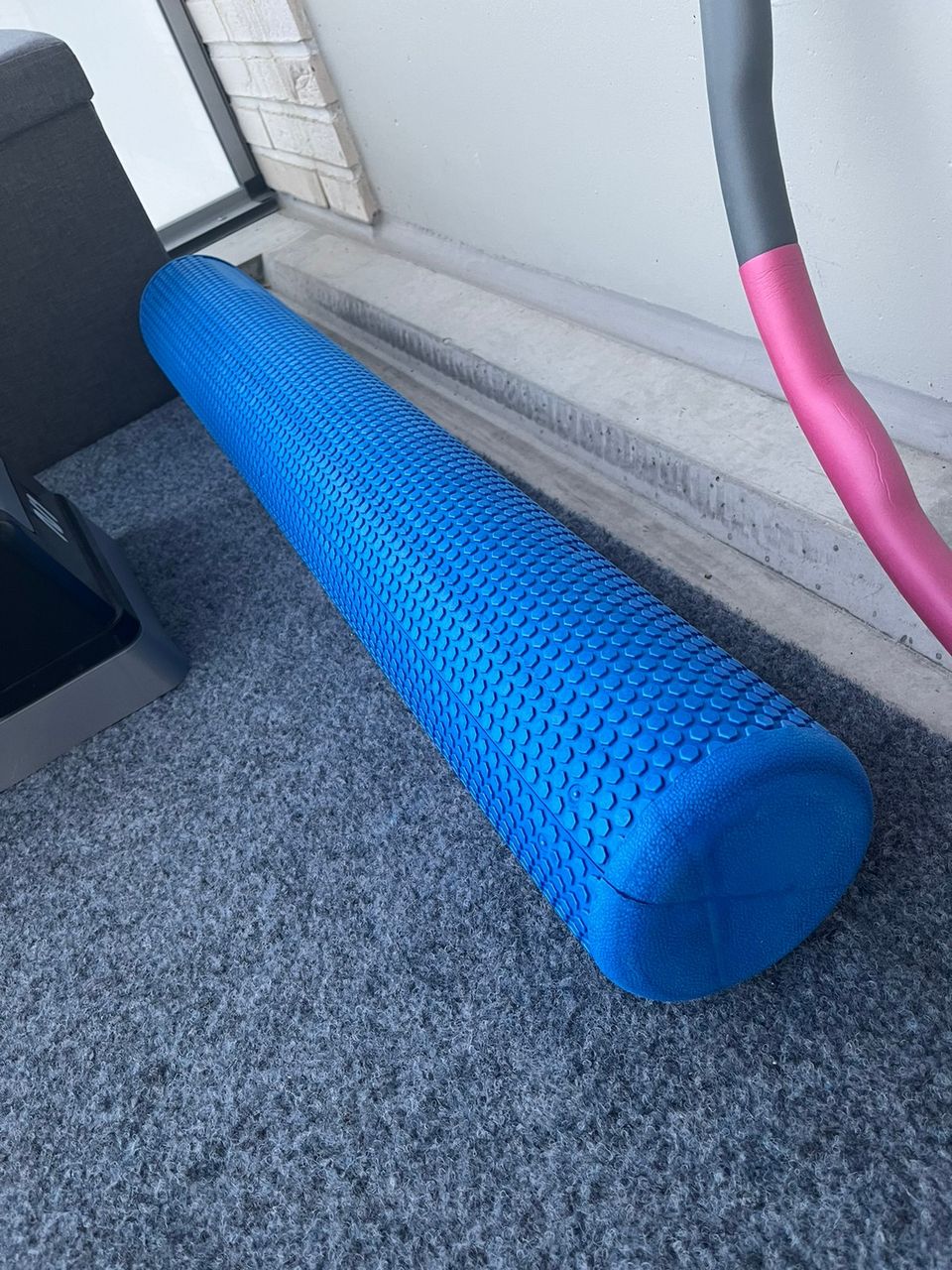 Foam roller / hierontarulla / pilatesrulla