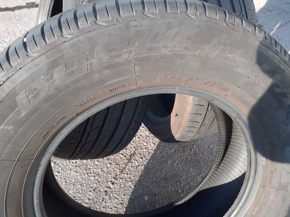 Bridgestone Dueler 215/65 R16