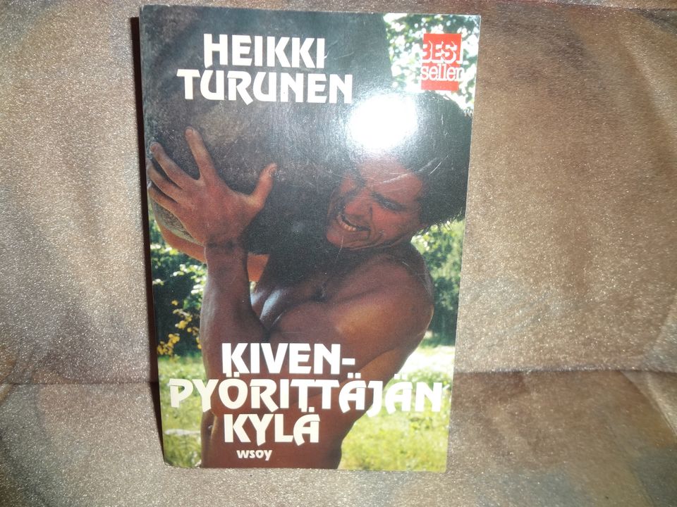 KIVENVPYÖRITTÄJÄN KYLÄ:  Heikki Turunen Kirja