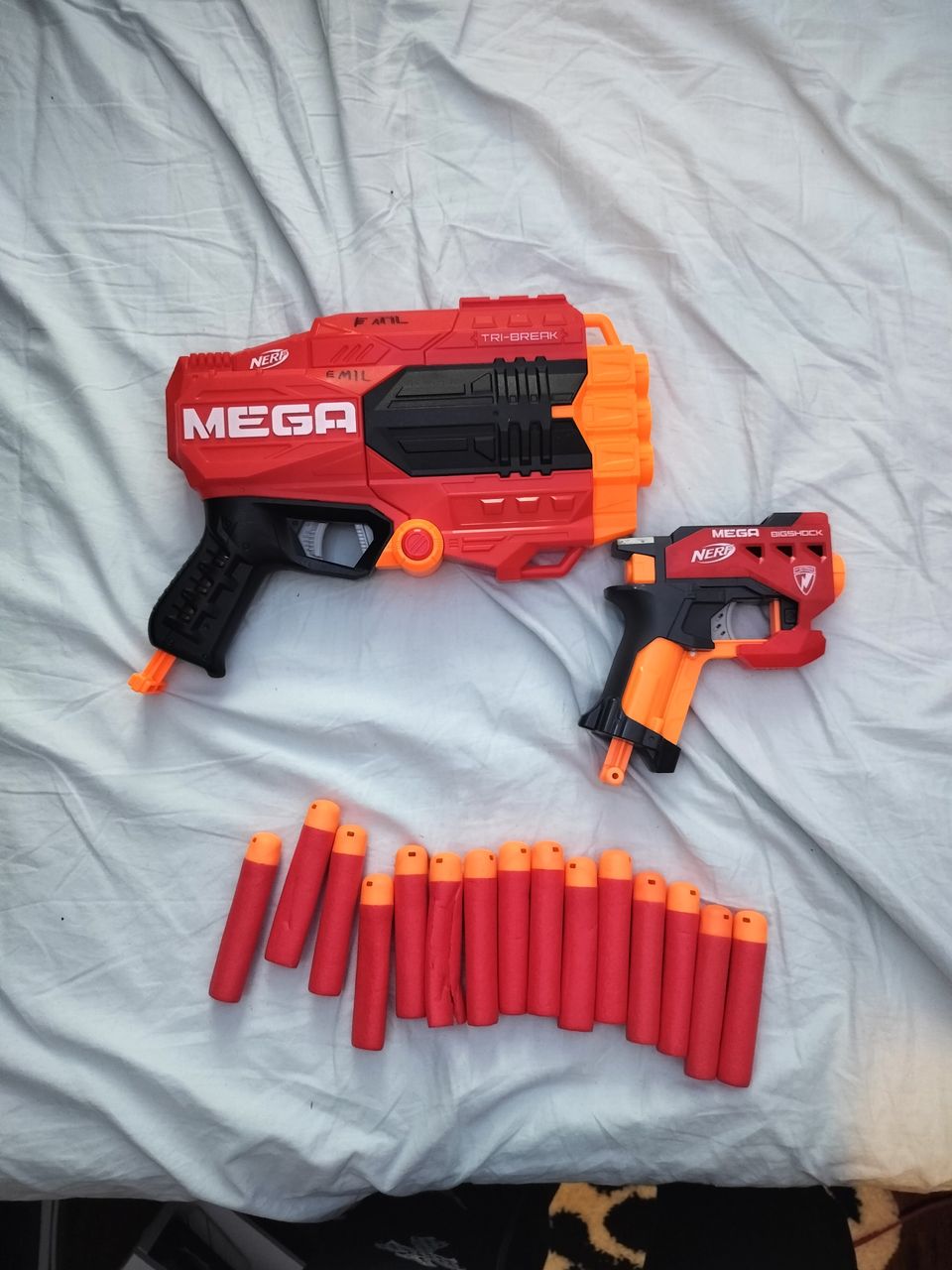 Mega Nerf aseita