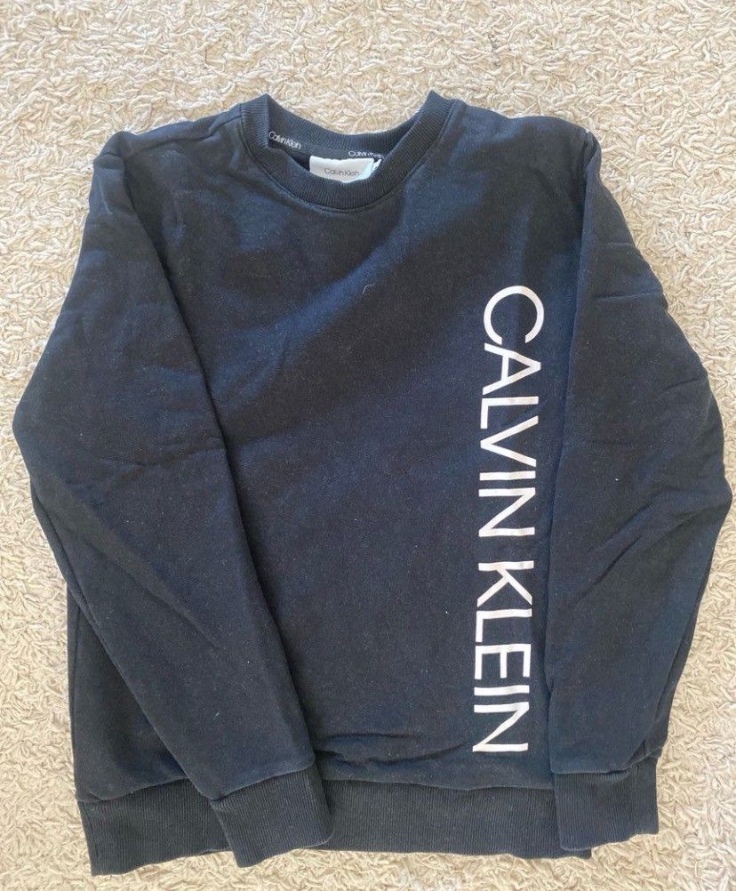 Calvin klein collegepaita