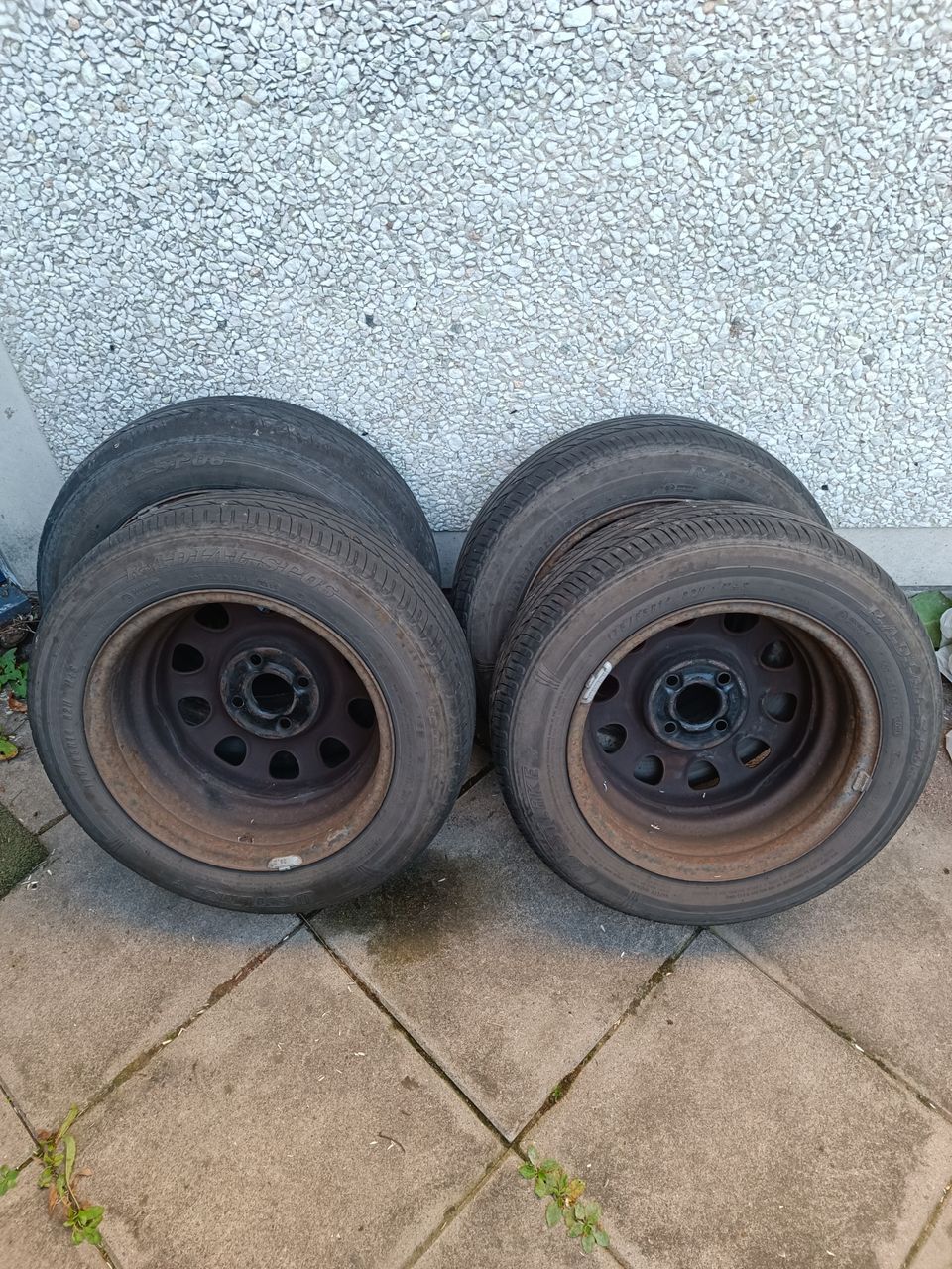 Kesärenkaat 175/65 R14