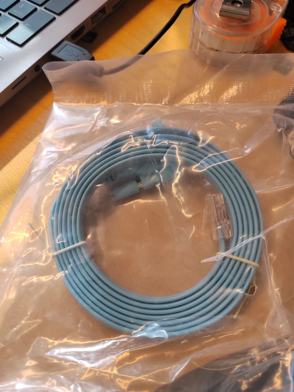 Yhteys cable d9 - rj45