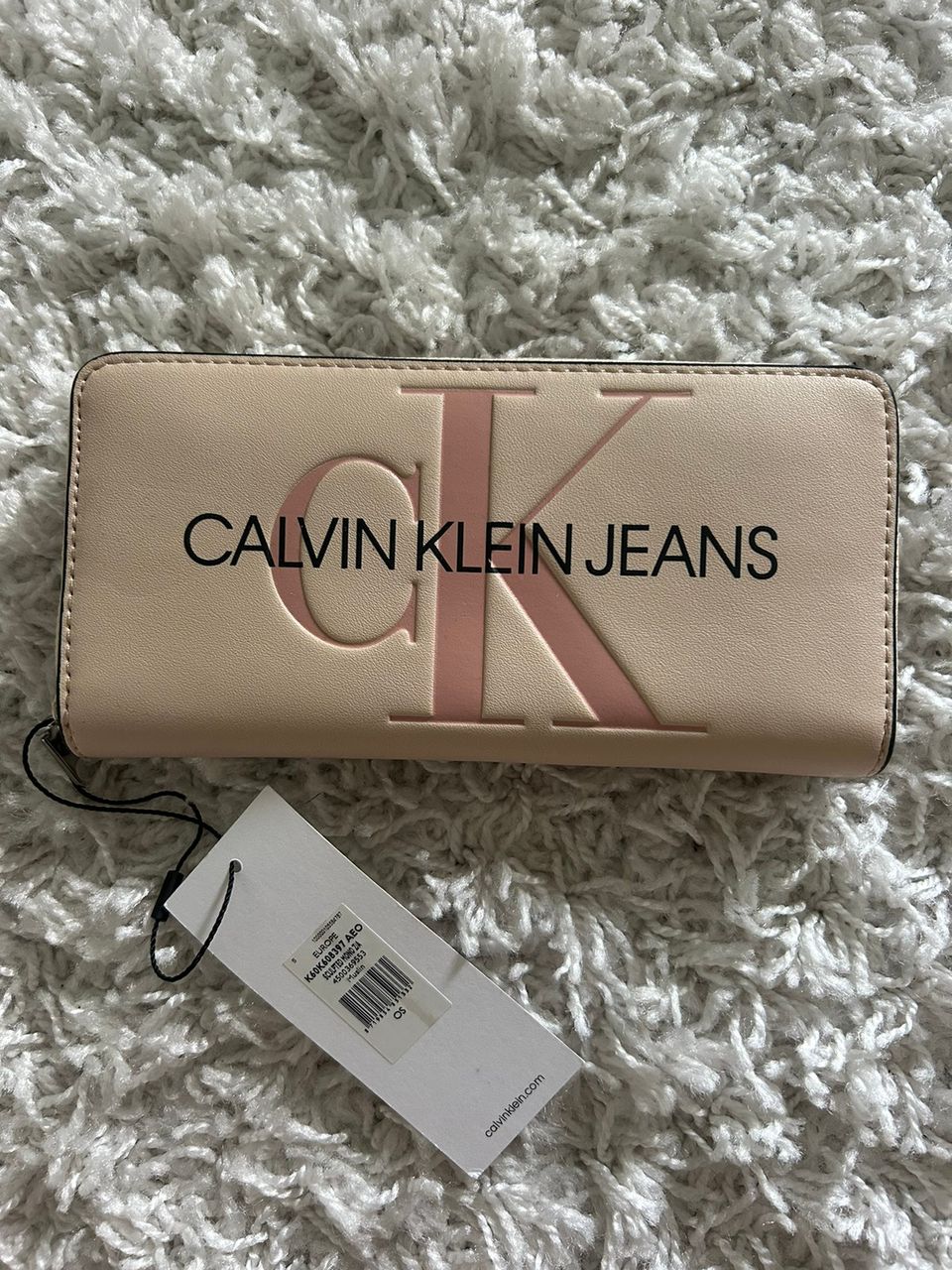 Calvin Klein lompakko