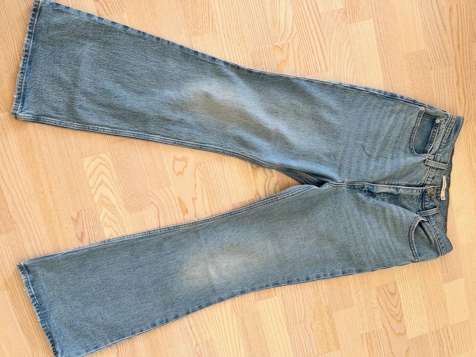 Levis 70's high flare tuuma 28