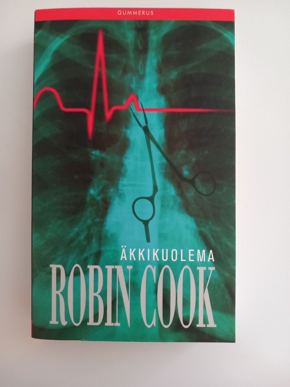 Robin Cook: Äkkikuolema -pokkari