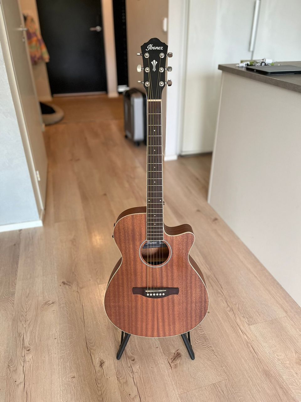 Ibanez AEG7MH-OPN -elektroakustinen kitara