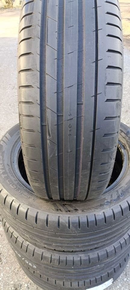 Nokian Hakka Black 2 235/55R17 kesärenkaat 4kpl