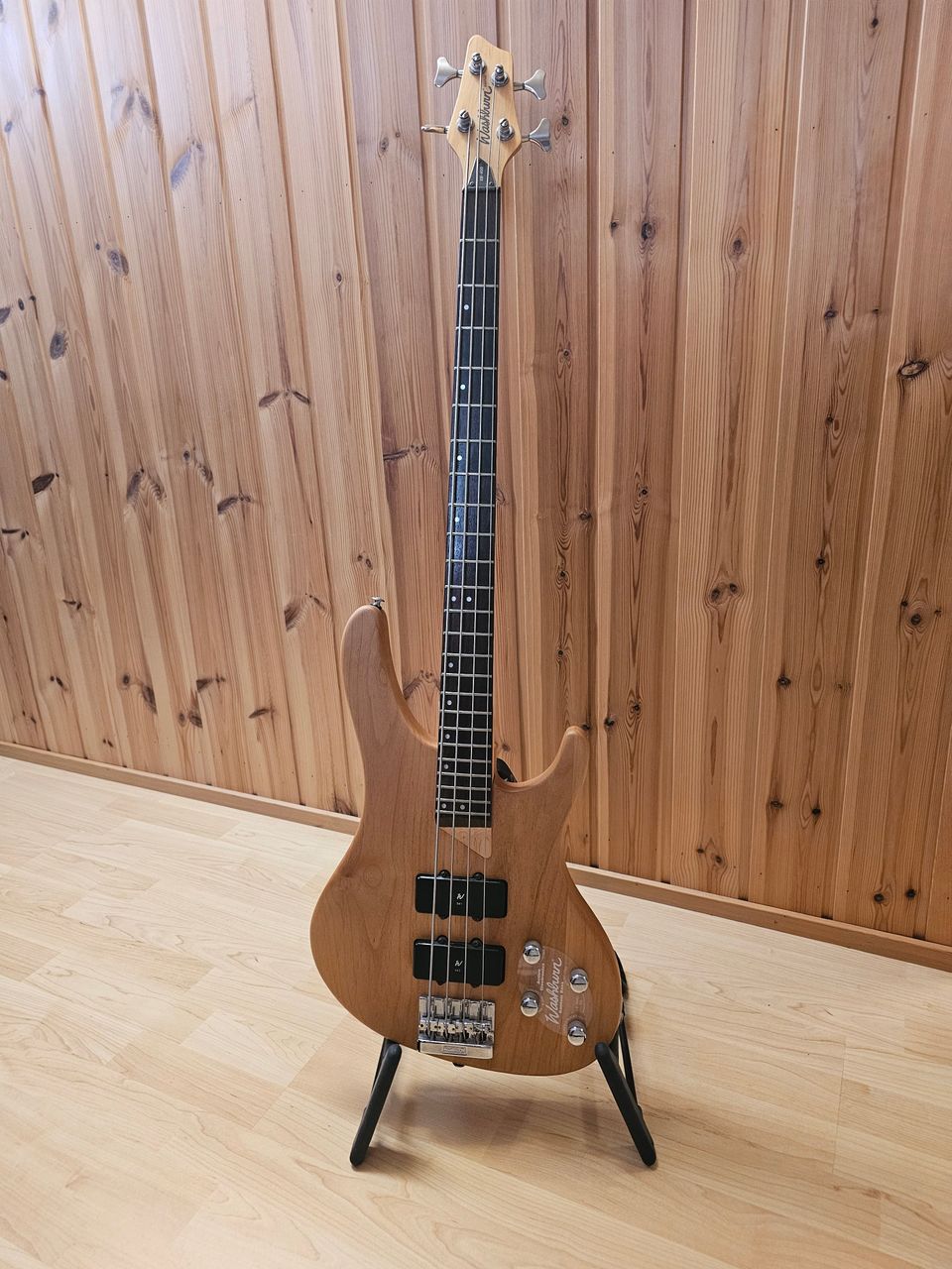 Washburn XB-400 Natural Sähköbassokitara