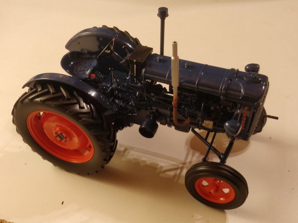 Pienoismalli 1:16 Fordson Major E27N