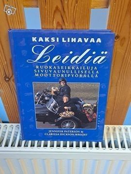 Kaksi lihavaa leidiä