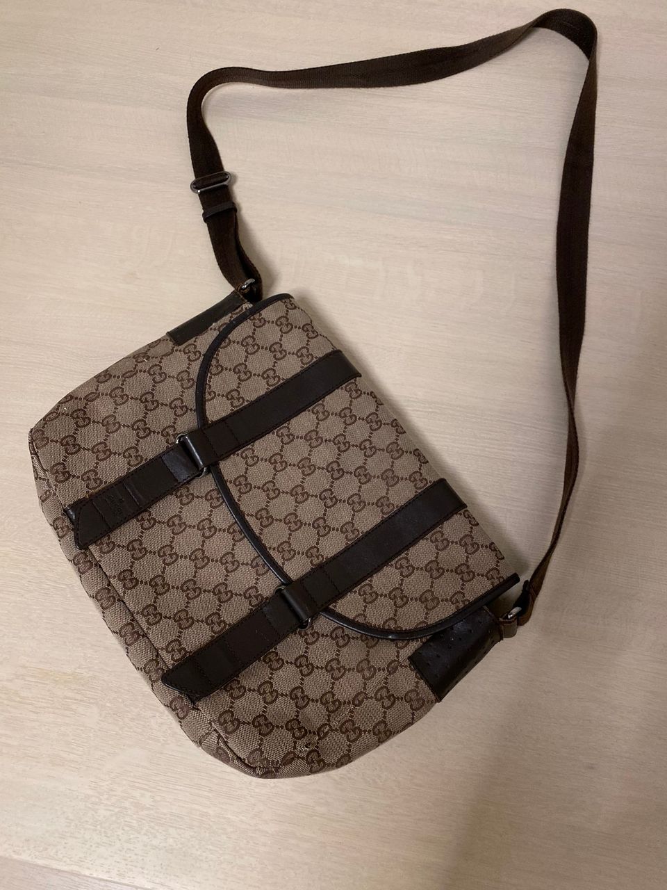 Gucci crossbody/large messenger