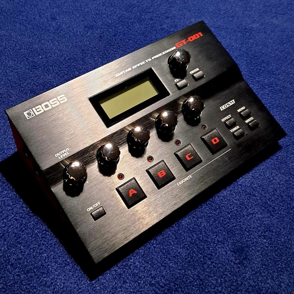 Boss GT-001 Guitar Effects Processor