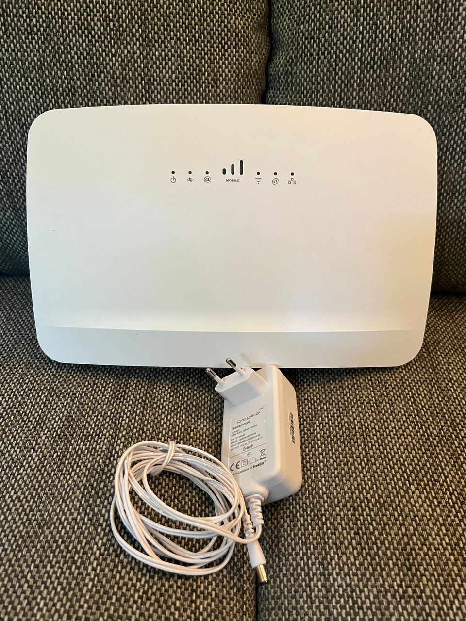 Telia Hybrid router Fast 5370 Air