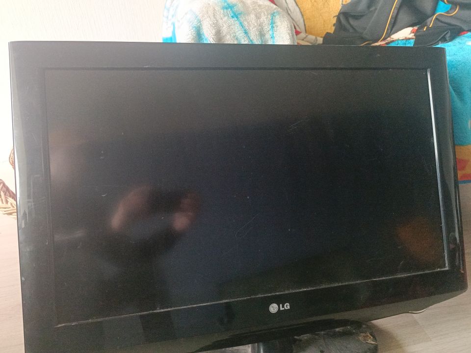 LG, TV