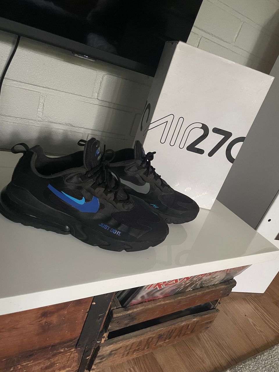 Nike 270 kengät