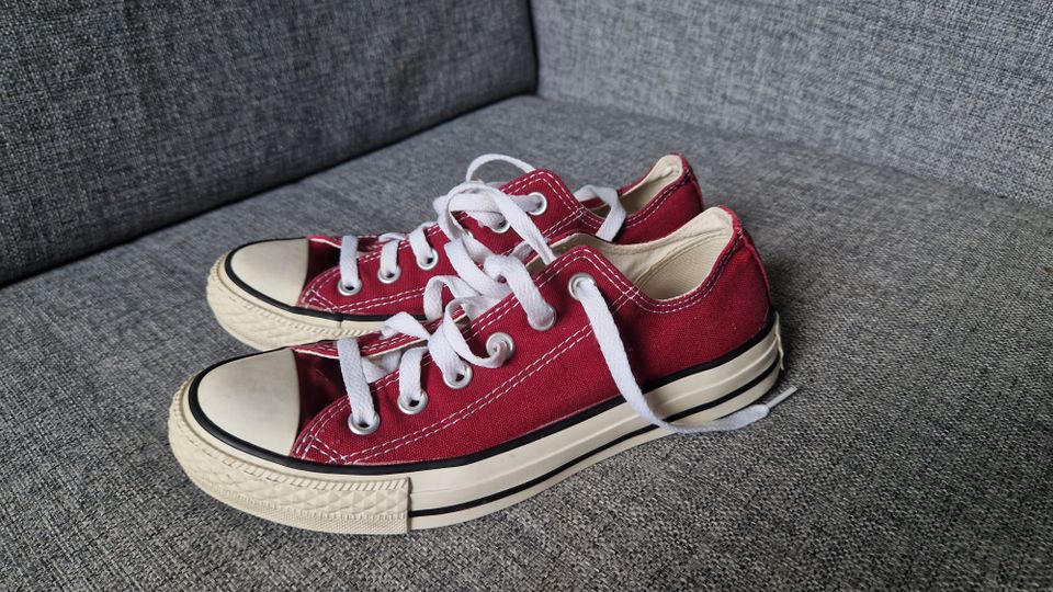 Converse 37.5 punainen