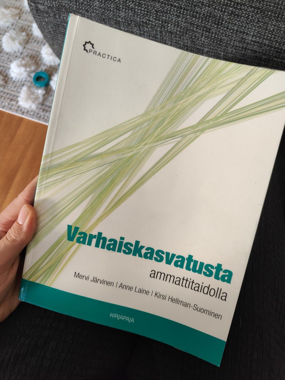 Varhaiskasvatusta ammattitaidolla -kirja