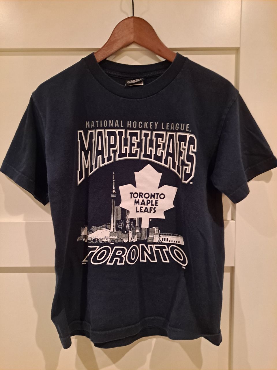 Alkuperäinen NHL paita Toronto Maple Leafs kokoa YT L