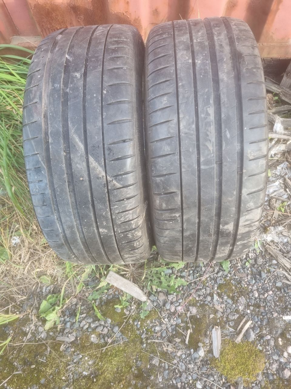 225/40R18 Michelin kesärenkaat 2kpl