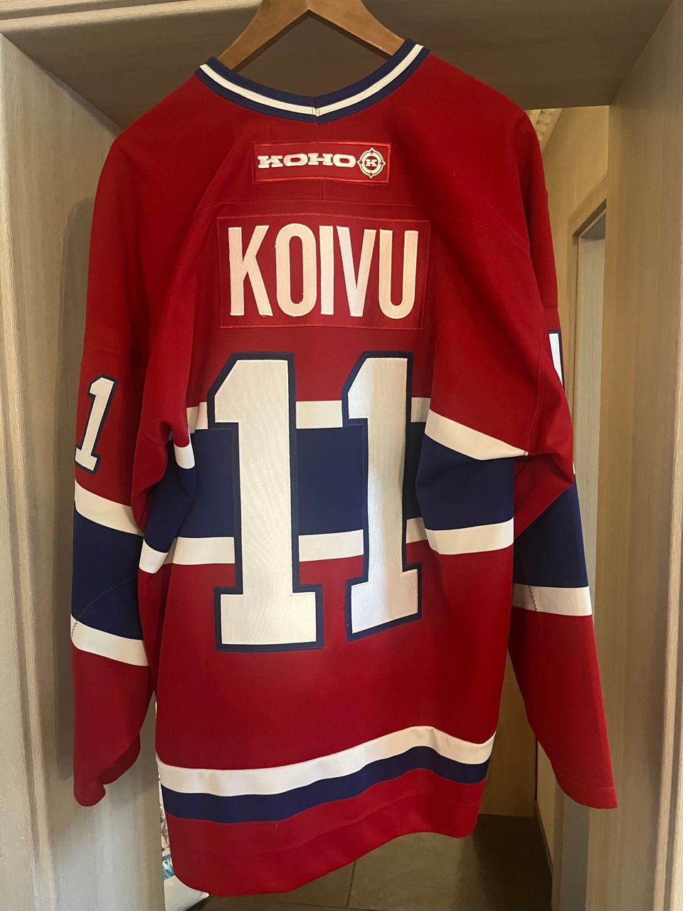 Saku Koivu Montreal Canadiens Vintage NHL -pelipaita huippukunnossa