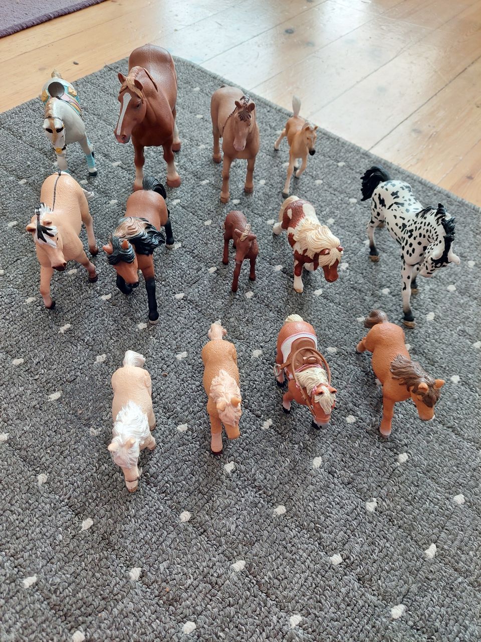 Schleich, papo ja bullyland hepat