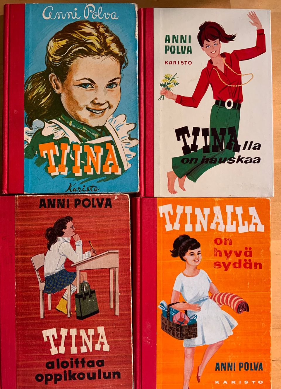 4 x Anni Polva Tiina -kirja, yht 9 €