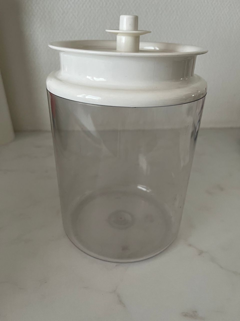 Tupperware Concorde purkki 2,4 l