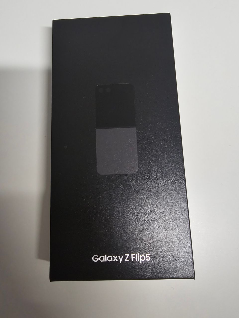 Uusi Samsung Galaxy Z Flip 5 512gt