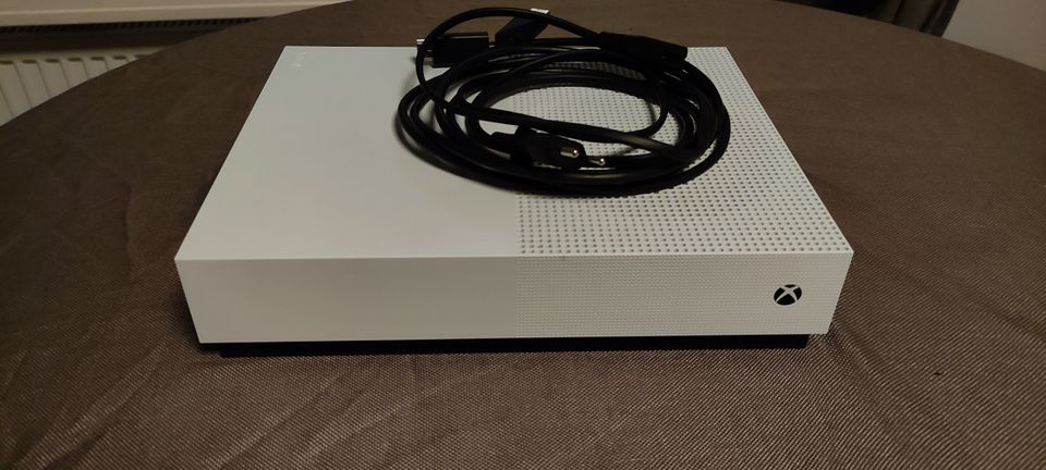 Xbox one S digital