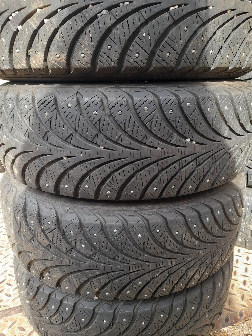 Sava eskimo stud 195/65R15 91T