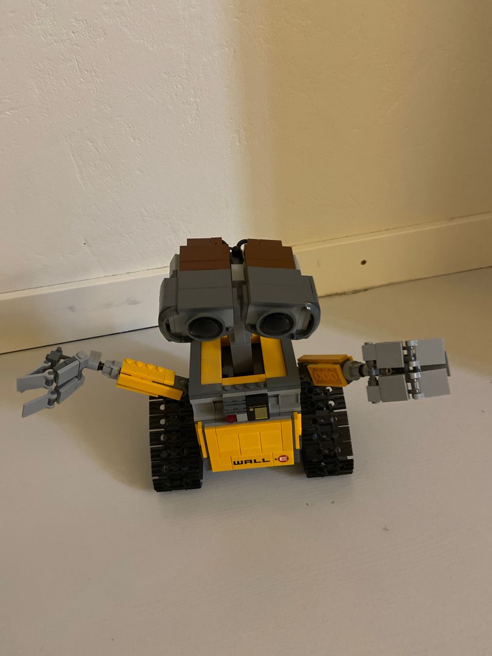 WALL-E lego 21303