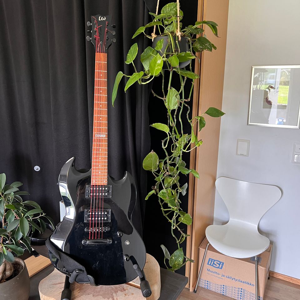 ESP LTD Viper-50 Sähkökitara